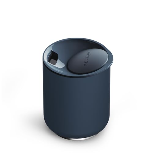 Fellow Gobelet Rocky Lowball de 10 oz – Gobelet isotherme en acier inoxydable pour whisky et cocktail avec intérieur en céramique et couvercle pivotant en galet (bleu pierre)