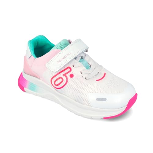 Biomecanics deportivas blancas y azules para niña que protegen sus pasos