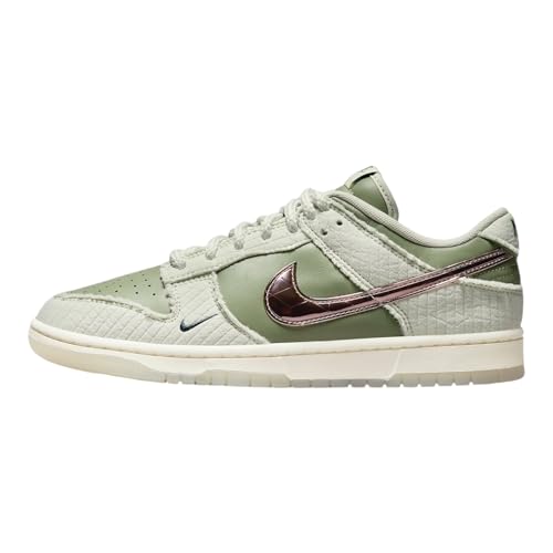 Image of Nike Men's Dunk Low Retro Shoes