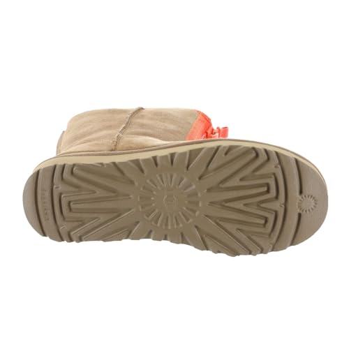 UGG Women's Classic Short Zipper Tape Logo Fashion Boot3