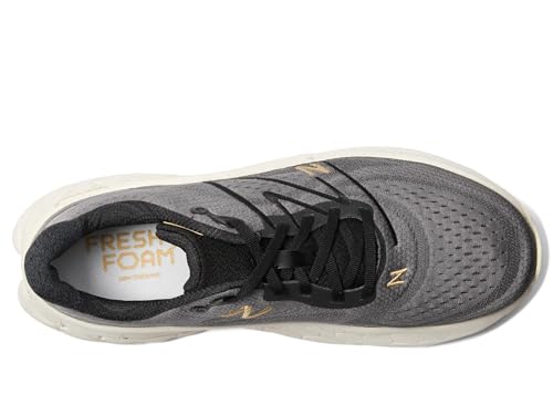 Image of New Balance Men More Running Shoes