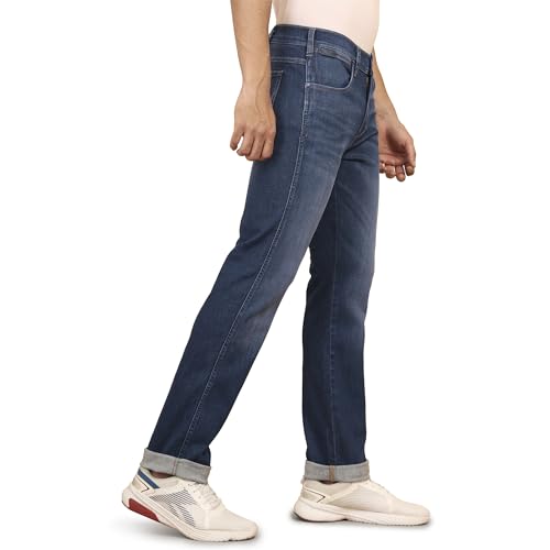 Image of Wrangler Men's Blue Straight Fit High Rise Jeans