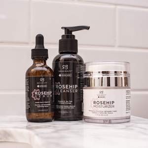 Miniatura 2 de Radha Beauty Kit completo de cuidado facial de Rosehip  Set antienvejecimiento 3 en 1 con limpiador, suero e hidratante para arrugas y manchas