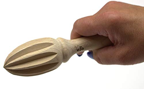 EFO Wooden Lemon Squeezer 15 cm | Wooden Citrus Juicer with Solid Beechwood Handle for Comfortable Use | Citrus Reamer for Easy Manual Juice Extraction in the Kitchen or Outdoors | Wood Juicer