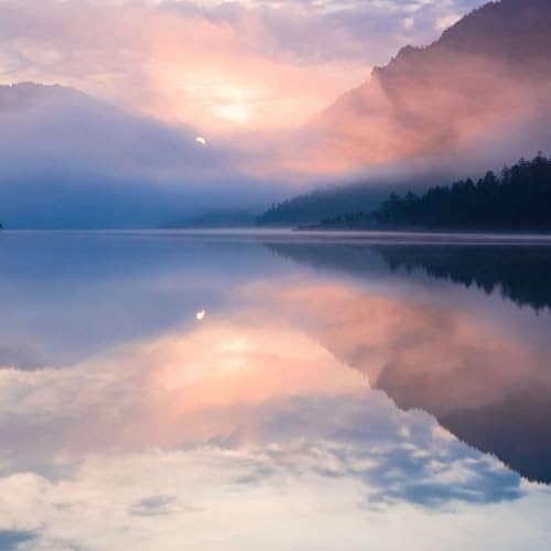 『Change is Coming! Solstice Reflections with Della Duncan, Nathalie Nahai and Manda Scott』のカバーアート