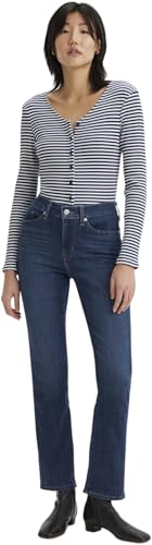 Levi's Women's Classic Straight Jeans (Standard and...