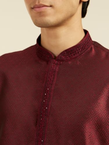 Image of DIWAS BY MANYAVAR Men's Art Silk Thread Work Kurta (1pc)