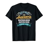 Esta camiseta que dice "This Is What an Awesome Shipbuilding Supervisor Looks Like" es un atuendo o ropa perfecto para estudiantes que estudian este curso en la universidad, graduados recientes o profesionales que ya trabajan en su carrera elegida.
