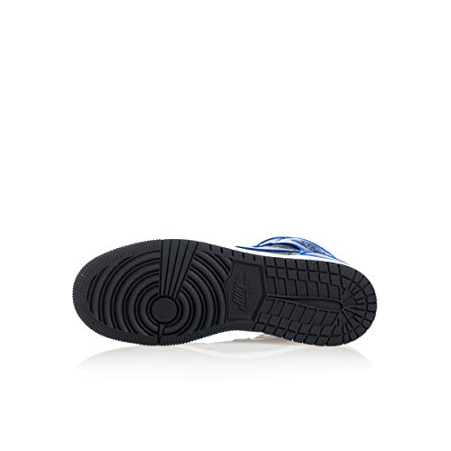 Nike Boy's Basketball Shoe4