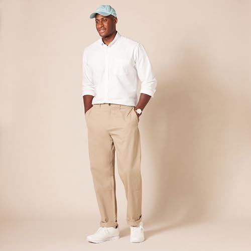 Amazon Essentials Men's Long Sleeve Regular-Fit Pocket Oxford Dress Shirt, White, Large - Image 4