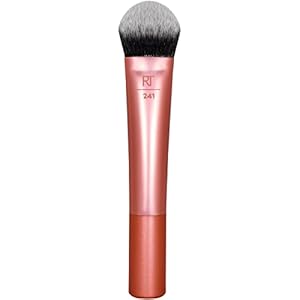 Real Techniques Seamless Complexion Makeup Brush, For Foundation, Primer, & Moisturizer, Multipurpose Foundation Brush Or Skincare Tool, Streak-Free, Buildable Coverage & Natural Finish, 1 Count