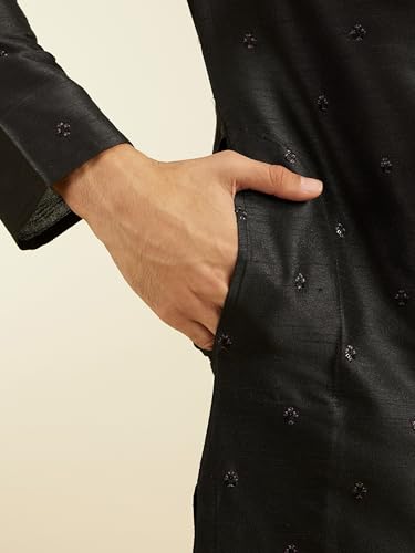 Image of DIWAS by MANYAVAR Men Kurta