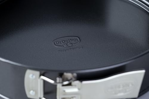 Foto von Dr. Oetker Springform mit Flach- und Rohrboden Ø 26 cm, Kuchenform aus Stahl mit Antihaftbeschichtung, Backform aus veredeltem Schwarzblech, Menge: 1 Stück
