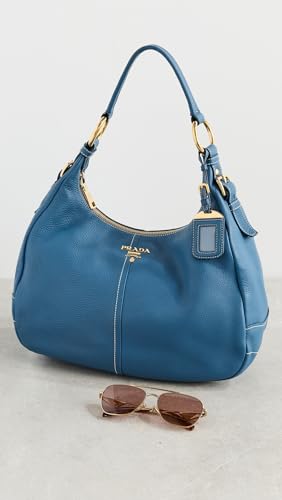 Women's Pre-Loved Prada Shoulder Bag, Leather3