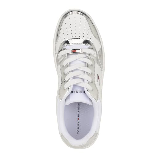 Tommy Hilfiger Women's Twigye Sneaker, White/Silver 040, 6.52