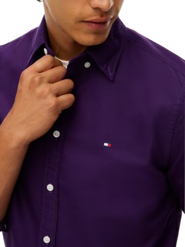 Image of Tommy Hilfiger Men's Long Sleeve Oxford Shirts in Regular Fit, Men's Button Down Shirts, Also Available in Big and Tall