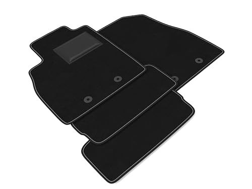 Sagomatura Precisa al Taglio Laser e Clip di Fissaggio per un Kit Perfetto: I nostri tappetini per auto si adattano come un guanto grazie alla sagomatura precisa al taglio laser. I dettagli contano, e i nostri tappetini sono studiati per adattarsi al tuo veicolo con precisione e grazie al nostro sistema di fissaggio a clip o bottone i tappetini vengono “bloccati” rigidamente alla base dell’auto.