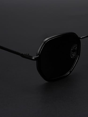 Image of Voyage Geometric UV Protected & Polarized Sunglasses for Men & Women