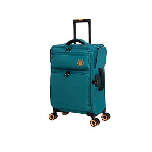 What is better it luggage or reaction it luggage Expanded Spinner in Harbour Blue