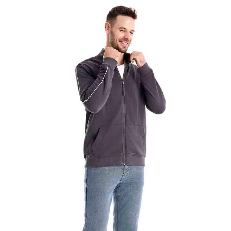 Autumn and winter men's standing collar zipper long sleeved cardigan loose sports top with two front pockets4