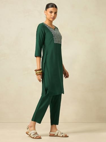 Image of SABYA Silk Blend Embroidered Kurta Set SBY HRKB0225