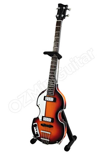 The Beatles Méga ensemble guitare miniature et batterie - Les Beatles, Paul McCartney, John Lennon, RIngo Starr, George Harrison The Beatles Méga ensemble guitare miniature et batterie – Image 3