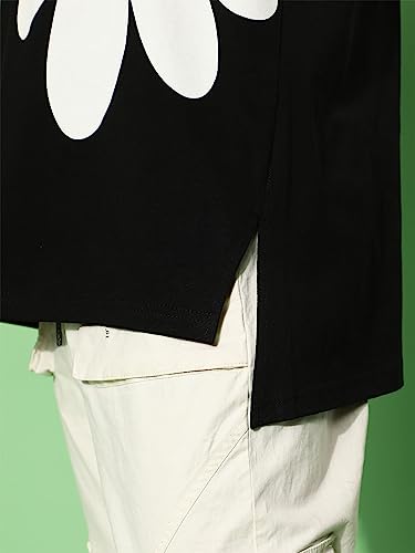 Image of Veirdo Cotton Black & Limeade Oversized Fit Half Sleeve Crew-Neck Floral Printed Longline T-Shirt for Men
