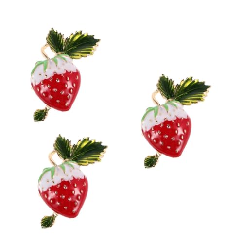 Broche fraise en zinc rouge et dorée pour accessoiriser les vêtements