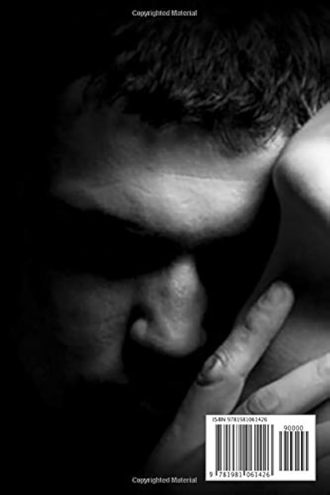 Oziq-ovqat bilan jinsiy aloqa U trusigini yechdi va egildi (porno)