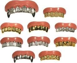 ToysNHobbiesFake Teeth Rotten Dentures and Bling Bling Grillz * (Mixed set of 15 Fun Dentures)