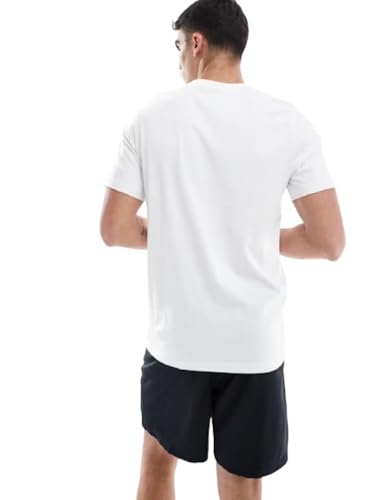 Nike Men's Wildcard Fitness Graphic T-Shirt2