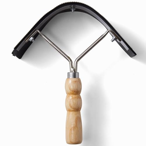 Eiqijci Metal Sweat Scraper for Horses – 2-in-1 Grooming Tool with Rubber Edge and Wooden Handle, Metal Curry Comb for Horses and Cattle, Compact Curved Scraper for Barn, Stable, and Equestrian Care