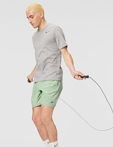 Image of Nike Men's Form Dri-FIT 7 inch Workout Shorts; Unlined Training Shorts