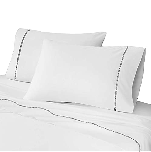 Image of ROYALE LINENS 4 Piece Sheets Set - Soft Brushed 1800 Microfiber Bedding - 1 Fitted and 1 Flat Sheet, 2 Pillow Cases - Wrinkle Free & Fade Resistant - Hotel Luxury Bed Sheets (White, Queen)