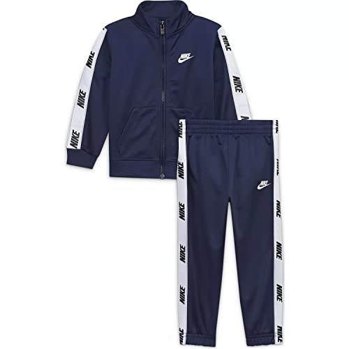 Ensemble Nike petit garçon idéal pour l'école et les jeux au parc en survêtement confort