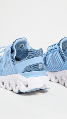 Image of On Women's Cloudswift Sneakers