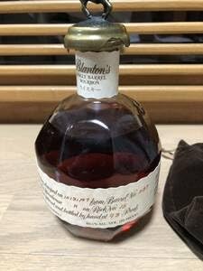 【未開栓】ブラントン シングルバレルバーボン　1997年　　古酒 Amazon.co.jp: 古酒、ブラントン シングルバレル 1997年 巾着袋