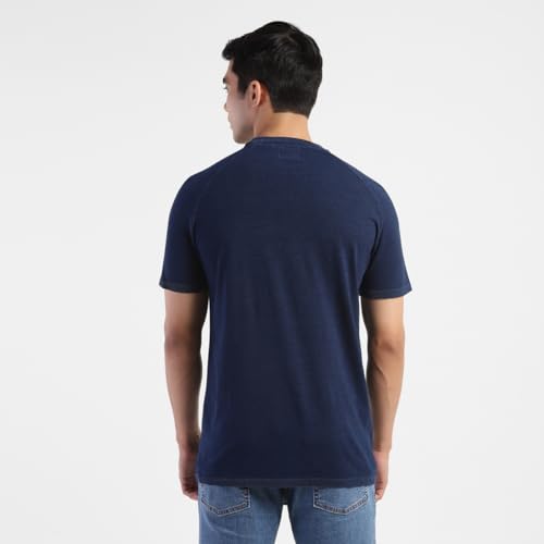 Image of Levi's Men's Regular Fit Brand Logo T-Shirt