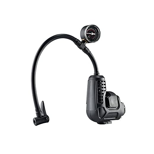 Black+Decker Multievo Multifunktionswerkzeug Kompressor-Kopf (mit eingebauter Druckanzeige, Zubehörhalter direkt am Gerät, zum Aufpumpen von Reifen und Bällen, zur Drucküberprüfung) MTNF9