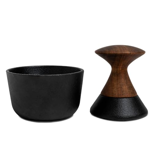 Crushgrind Kiruna Mortaio con pestello | Mortaio per spezie in ghisa di alta qualità e legno di acacia | Per tritare spezie secche ed erbe aromatiche