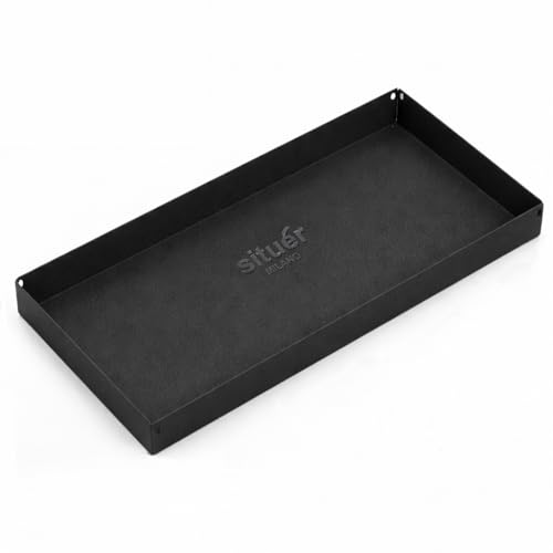 REGALO PERFETTO – Con logo inciso, un dettaglio che firma e comunica autenticità. Complemento decorativo pensato per durare e mantenere un aspetto impeccabile nel tempo.