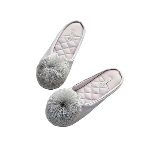 Pantoufles d'hiver contre les pieds froids mocassins d'intérieur douillets