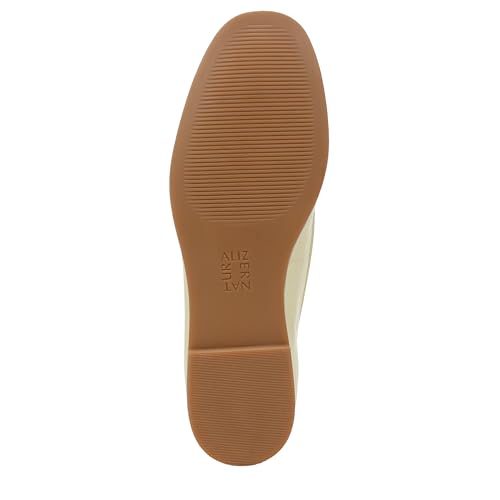 Image of Naturalizer Essential