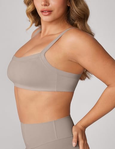 Image of UNISSU Hugcurve Adjustable Sports Bra Square Neck Wireless Padded Yoga Workout Tops
