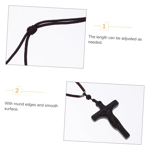 Collier croix en perles légères pour éviter les irritations de peau
