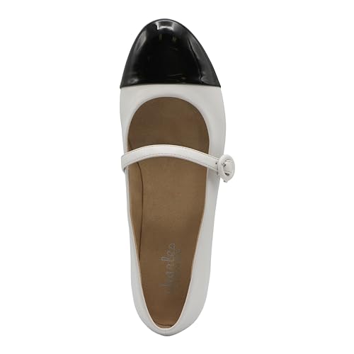 Charles by Charles David Womens Blaine Flat,4
