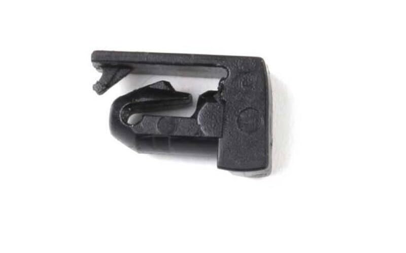 Amazon.com: Saab Original 9-5 Sunroof Clip 5184429 : Automotive 