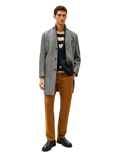 Image of Tommy Hilfiger Men's Stretch Cotton Chino Pants in Custom Fit
