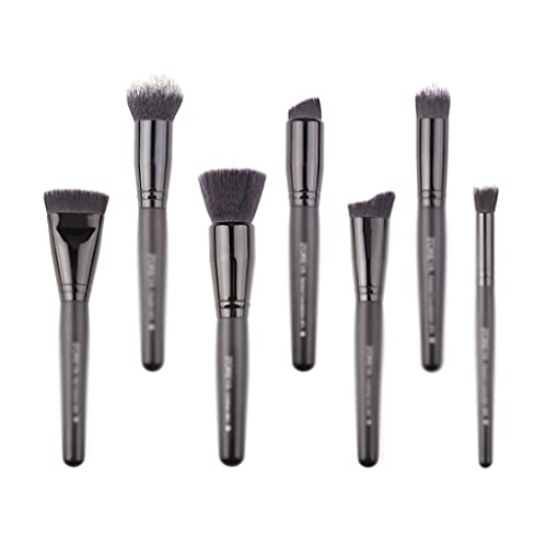 Maquillage sans traces grâce aux outils de beauté fond de teint