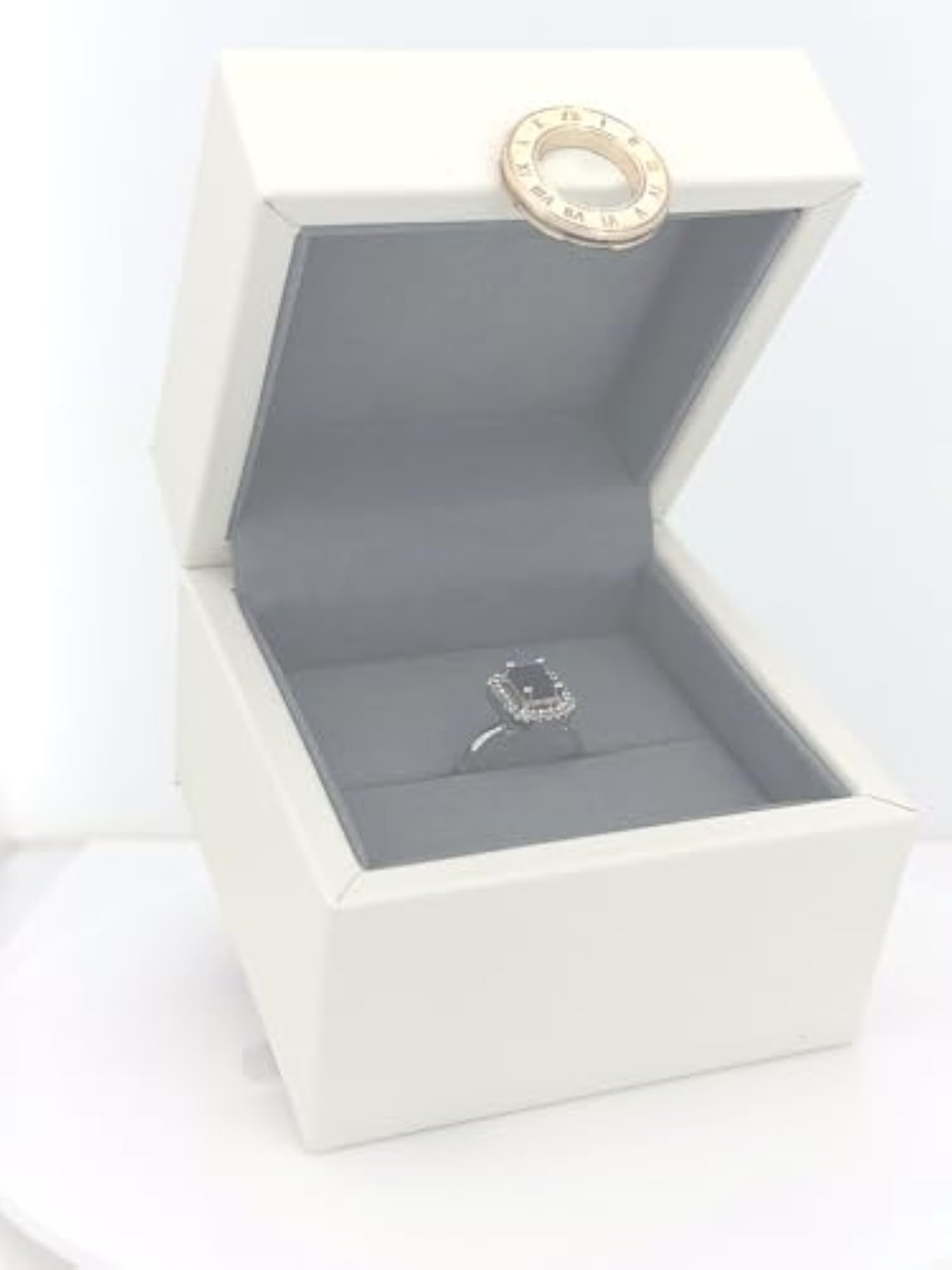 EternaBox Premium Jewellery Ring Gift Case, White